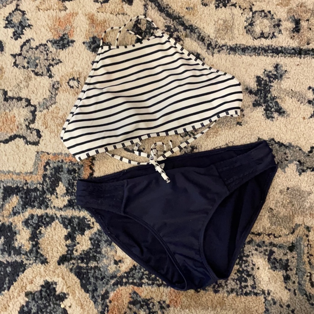 Aerie/Athleta - Medium